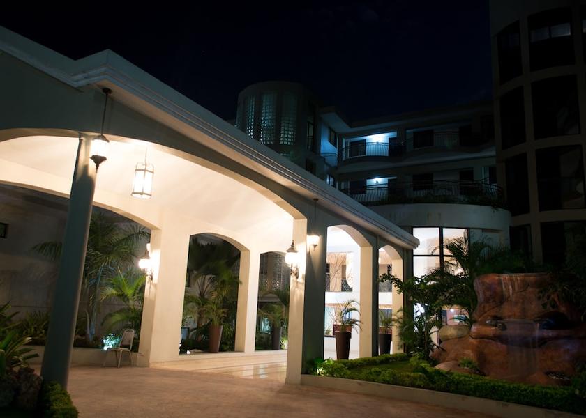  Port-au-Prince Facade