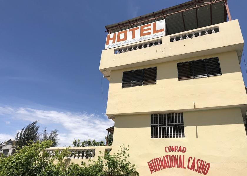  Port-au-Prince Facade