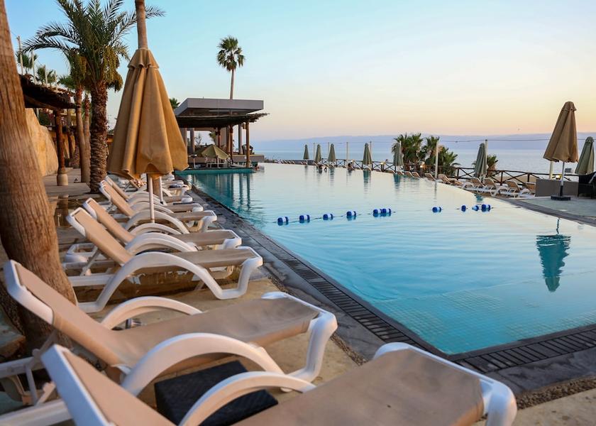 Balqa Governorate Sweimeh Exterior Detail