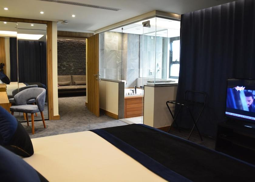  Amman Room