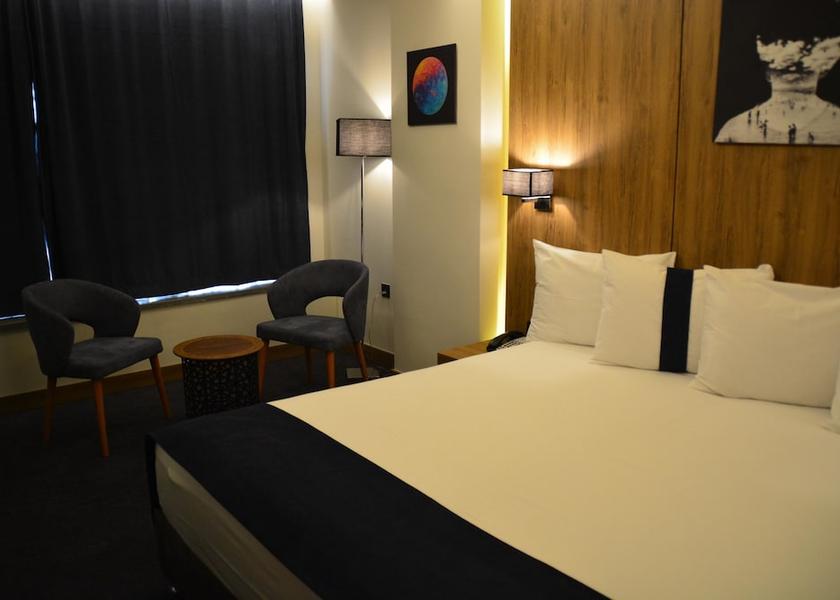  Amman Room