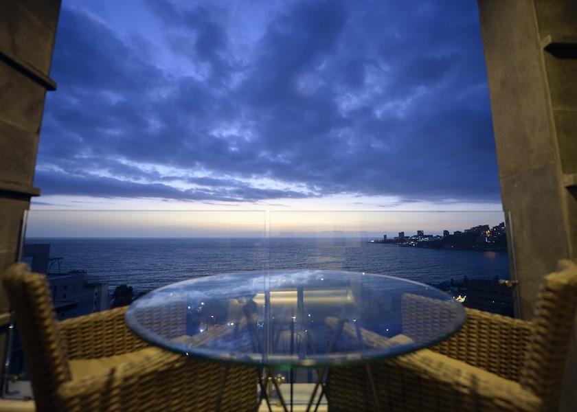  Jounieh Exterior Detail
