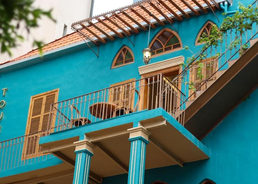  Beirut Terrace/patio
