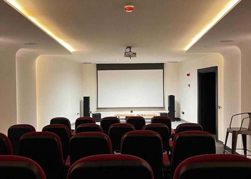  Mzaar Kfardebian Meeting Room