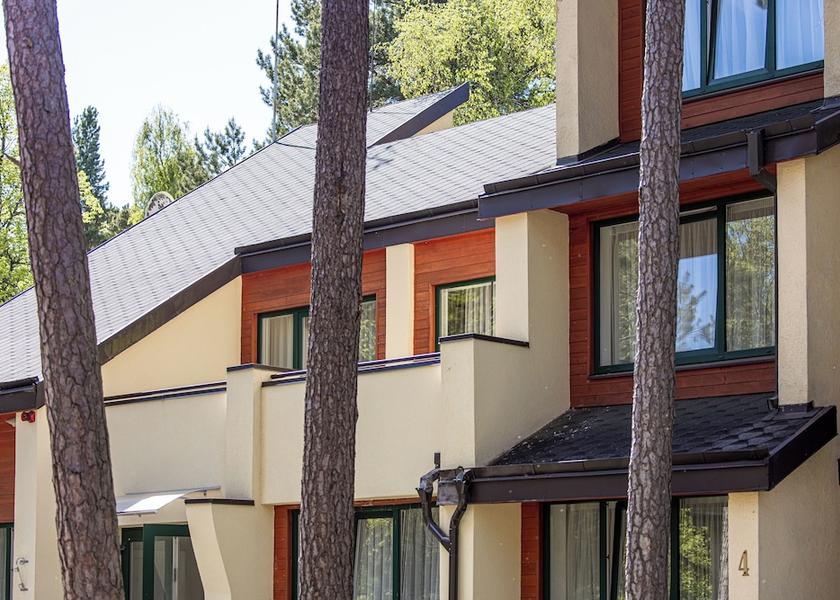  Palanga Exterior Detail