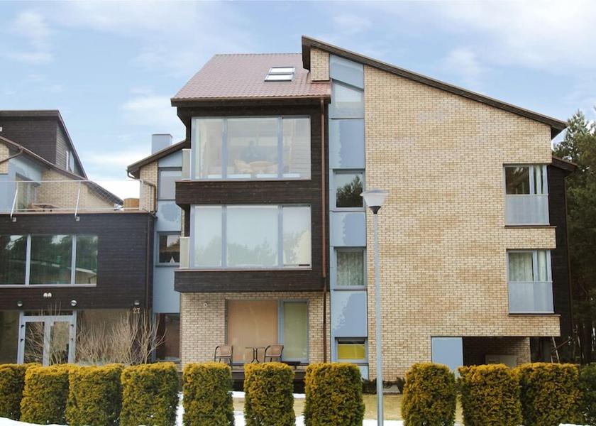  Palanga Exterior Detail