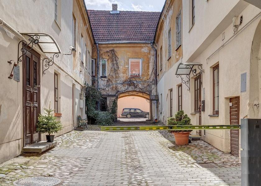  Vilnius Courtyard