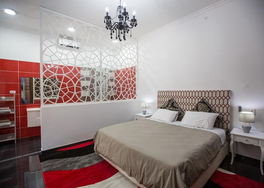  Maputo Room