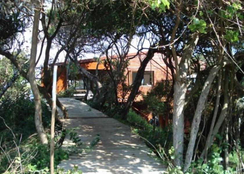  Ponta d'Ouro Exterior Detail