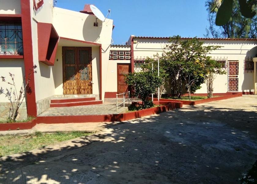  Xai-Xai Exterior Detail