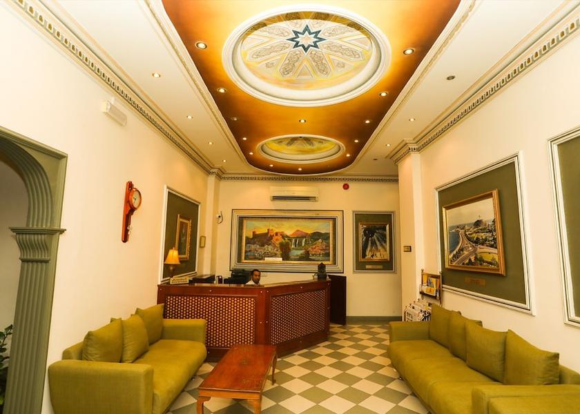  Muscat Reception