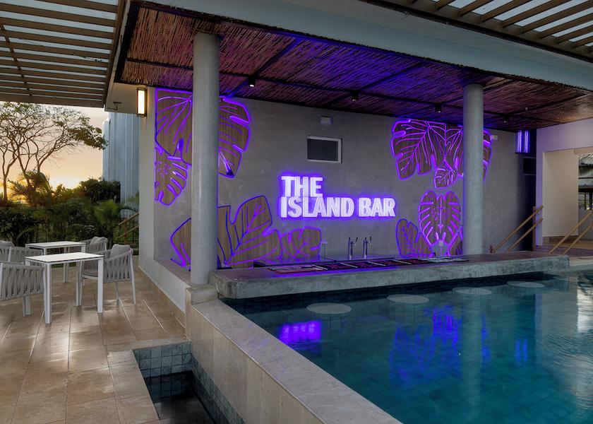 Panama Punta Chame Pool Side Bar