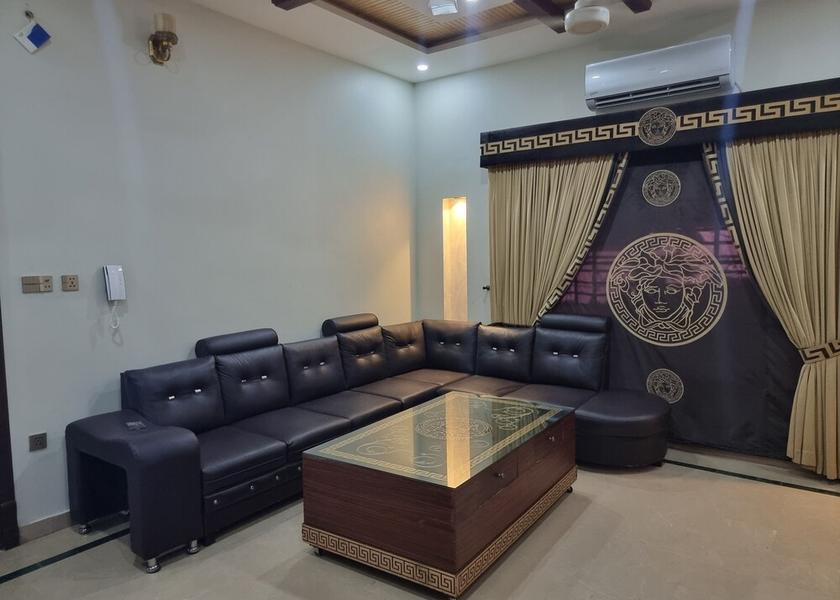  Gujrat Interior Entrance