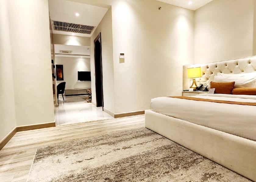 Punjab Lahore Room