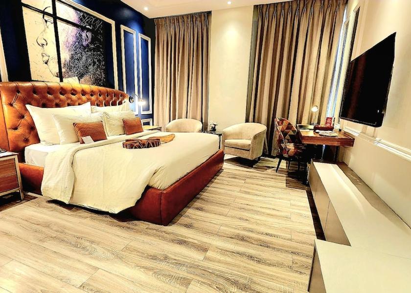 Punjab Lahore Room