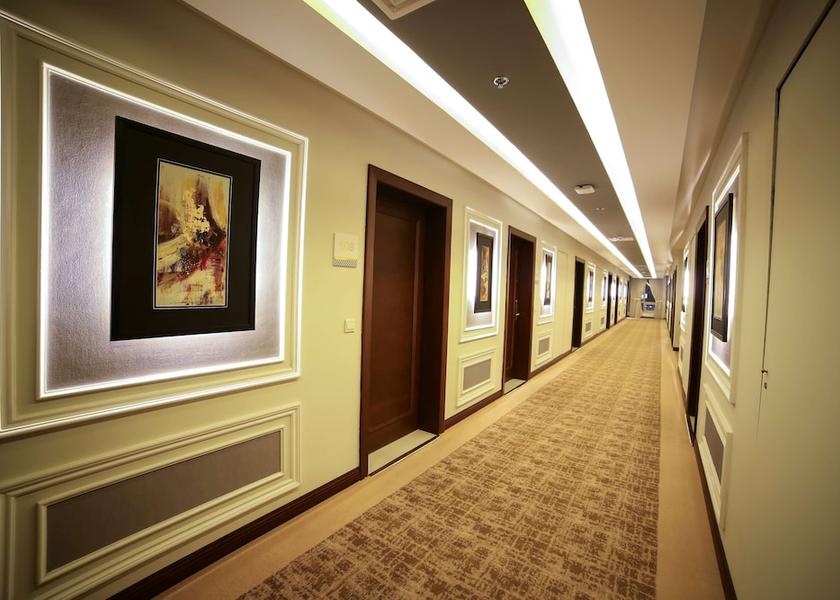  Lahore Lobby