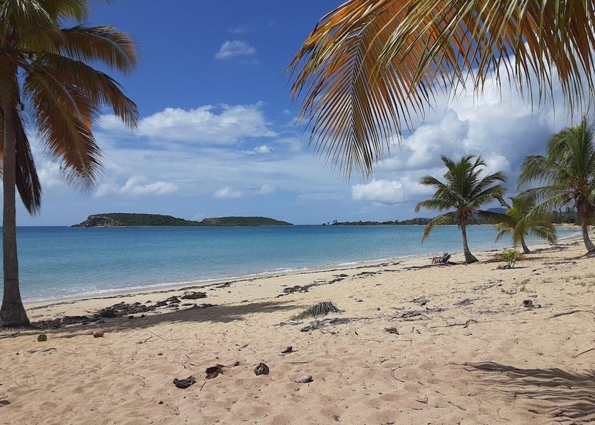  Vieques Exterior Detail