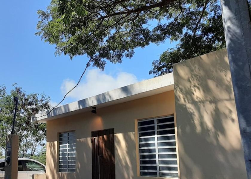  Vieques Exterior Detail