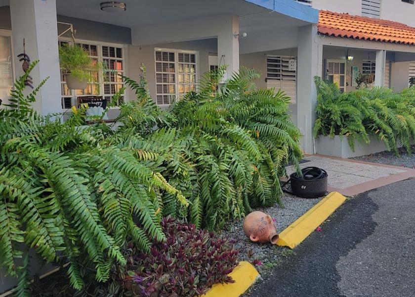  Fajardo Interior Entrance