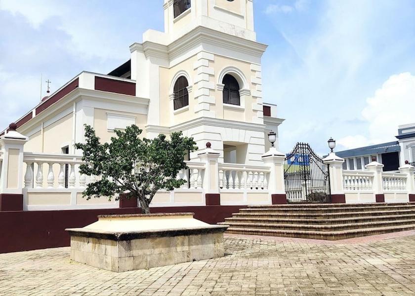  Fajardo Exterior Detail