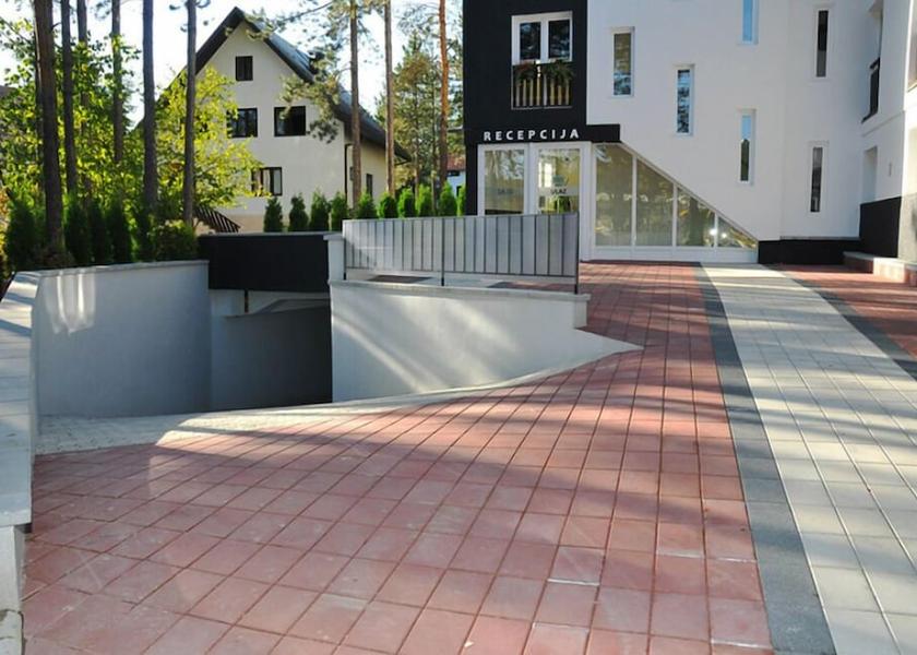  Zlatibor Exterior Detail