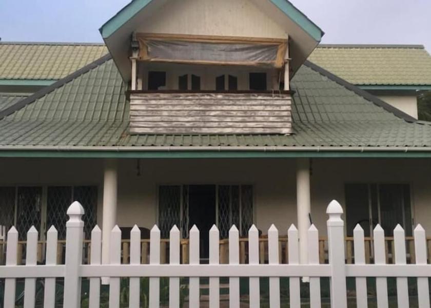  La Digue Exterior Detail