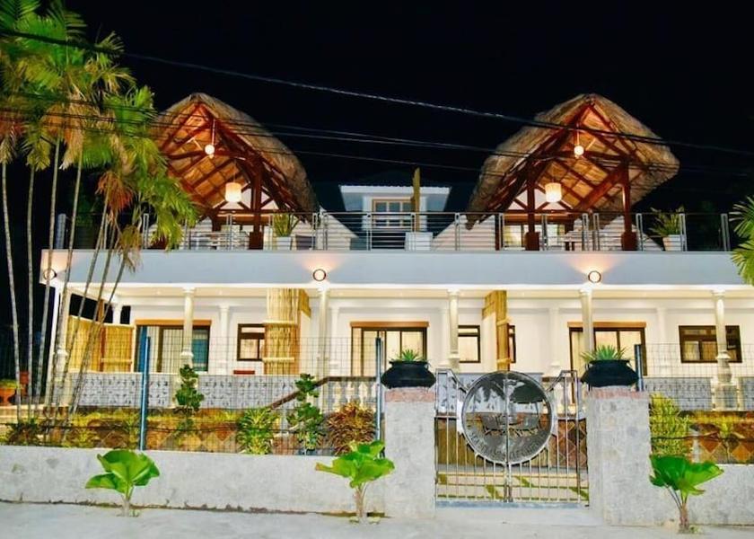 Baie Sainte Anne Praslin Island Facade