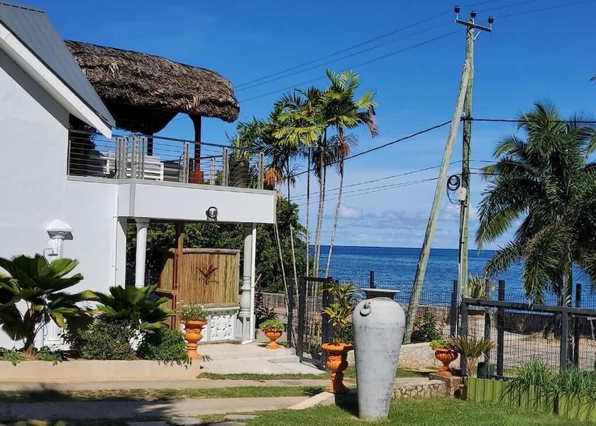 Baie Sainte Anne Praslin Island Exterior Detail