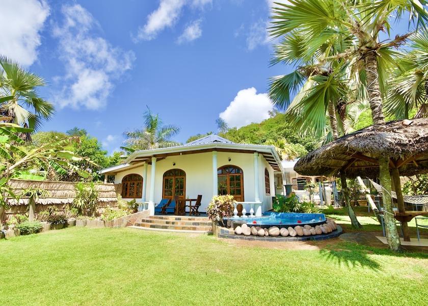  Praslin Island Room