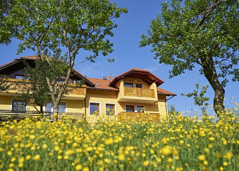  Prevalje Exterior Detail