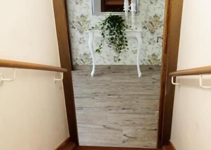  Prevalje Interior Entrance