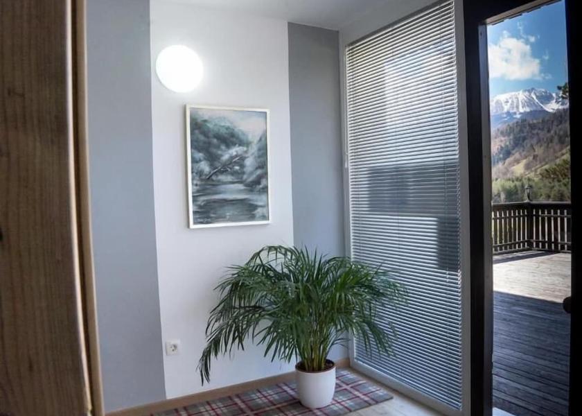  Prevalje Interior Entrance