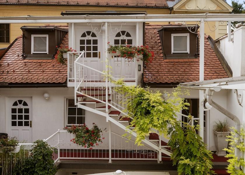  Ljubljana Garden