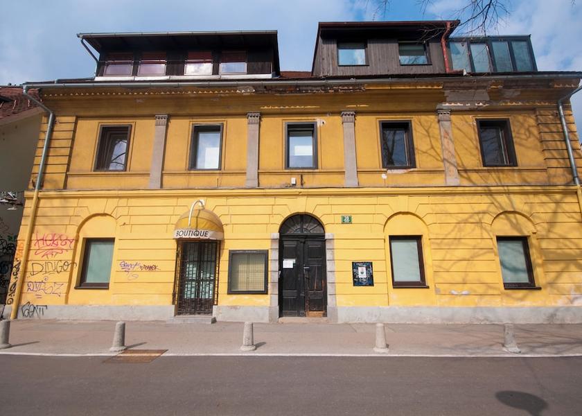 Ljubljana Front of property