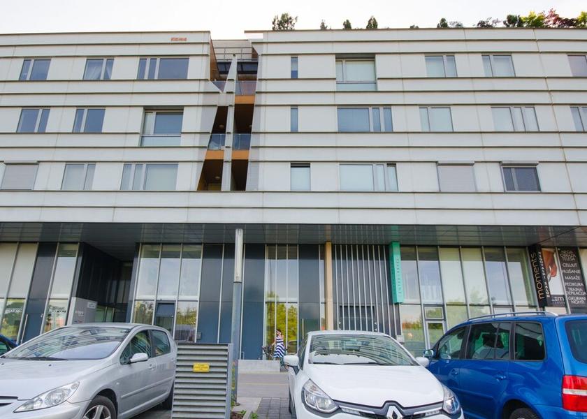  Ljubljana Exterior Detail