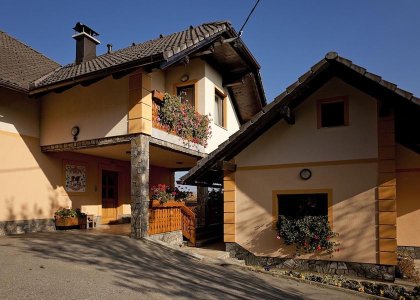  Smarjeske Toplice Property Grounds