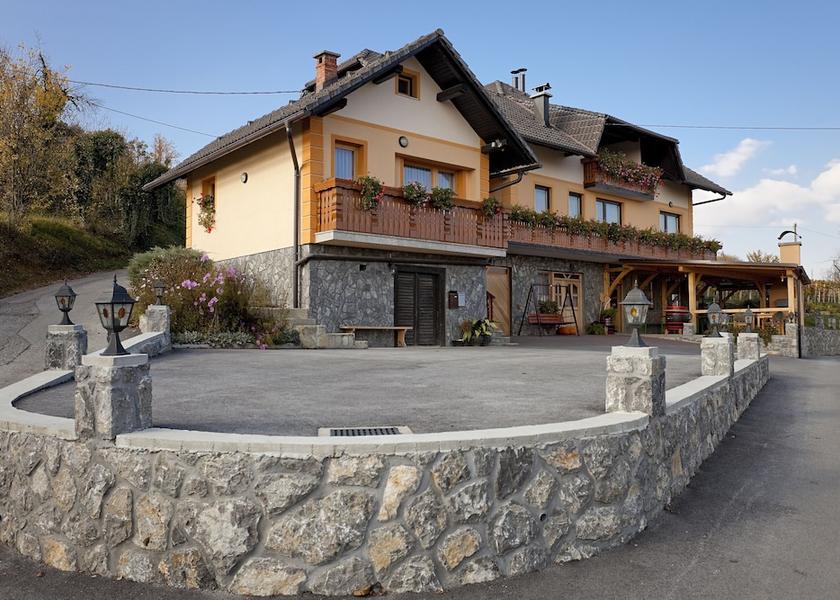  Smarjeske Toplice Exterior Detail