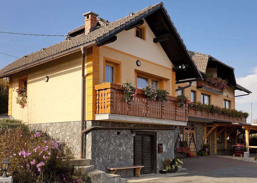  Smarjeske Toplice Exterior Detail