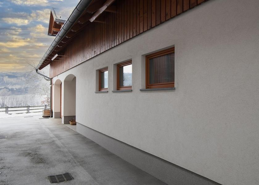  Bled Exterior Detail