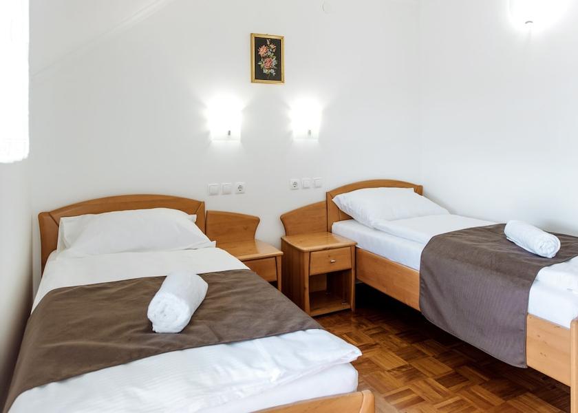  Zrece Room