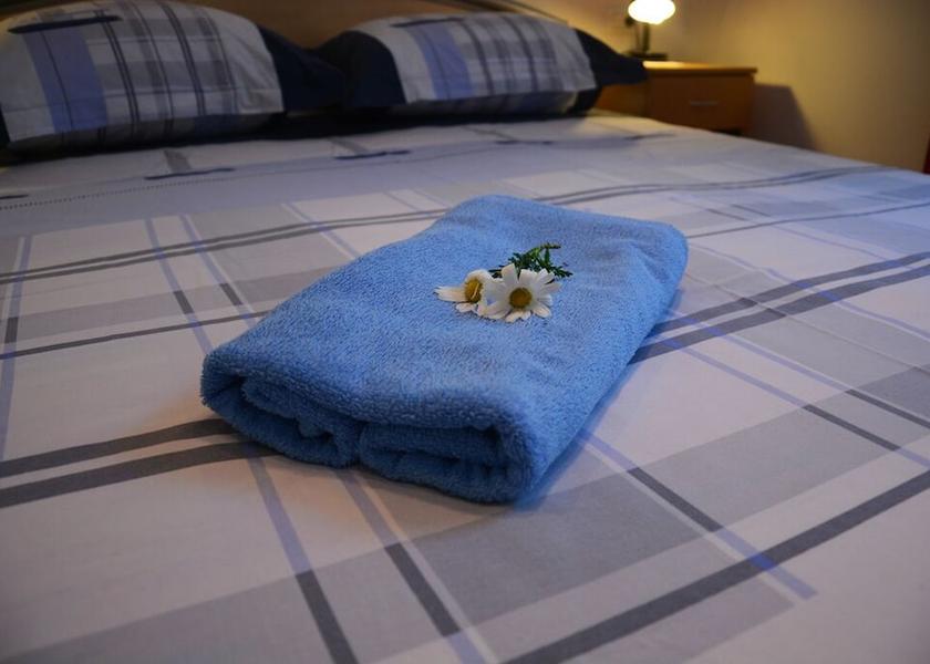  Izola Interior Entrance