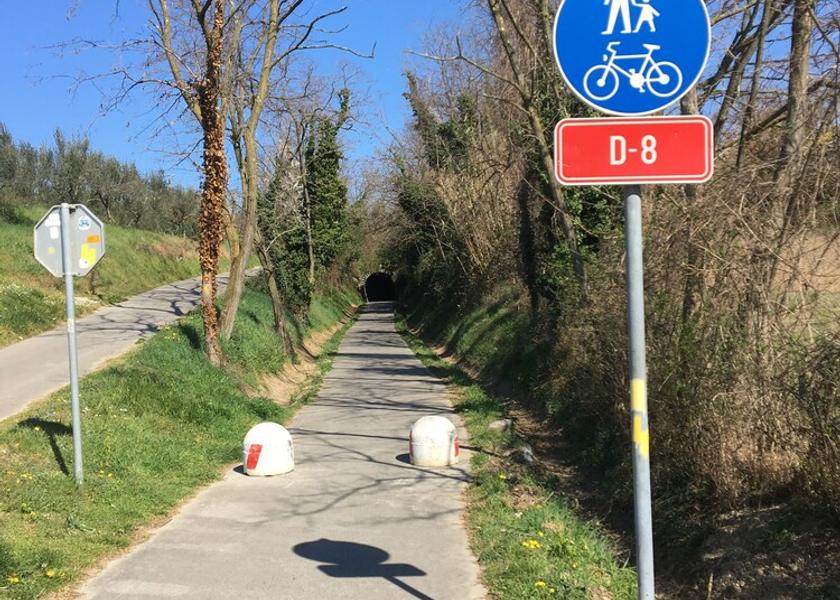  Izola Exterior Detail