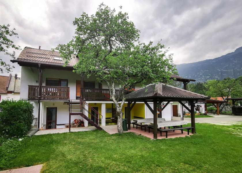  Bovec Garden