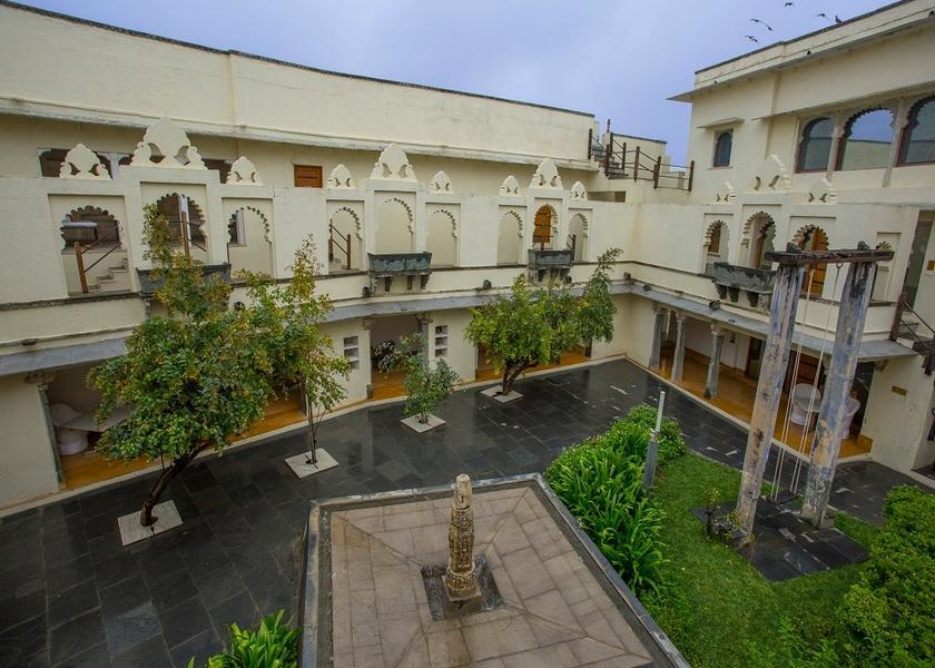 Rajasthan Udaipur Hotel Exterior
