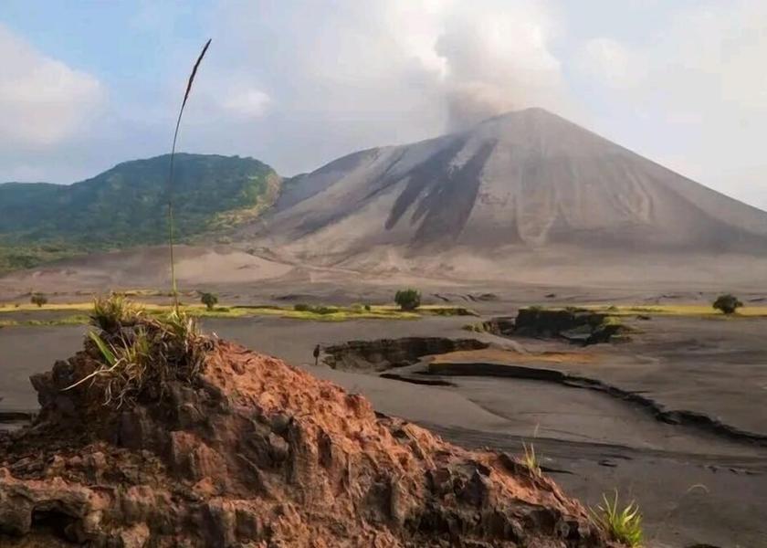  Tanna Island Desert View