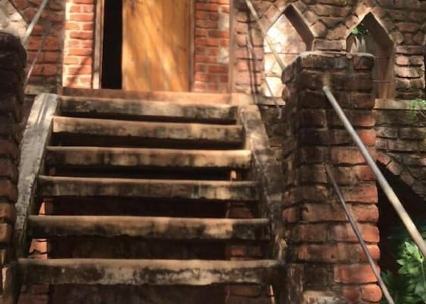  Chipata Staircase