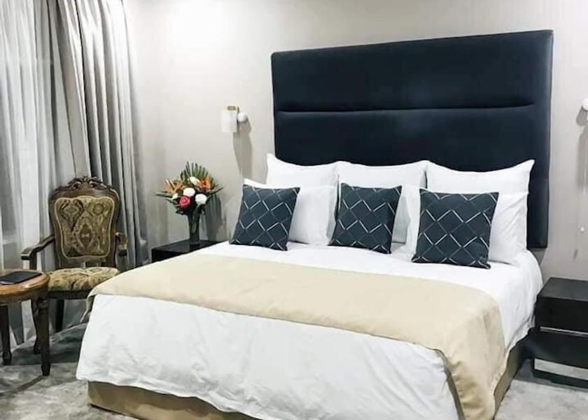  Ndola Room