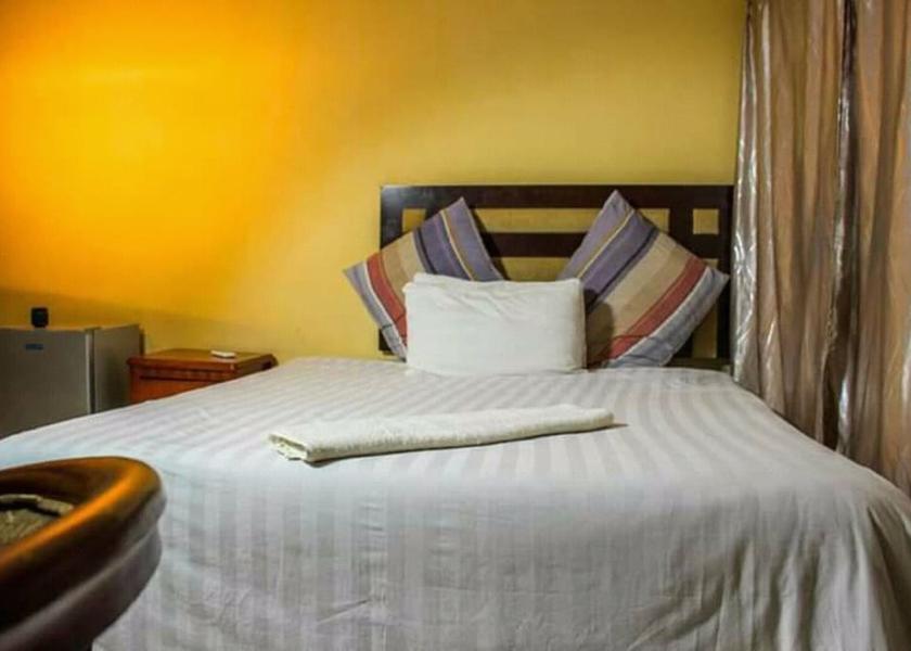  Ndola Room