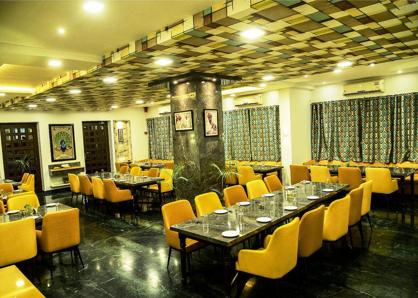 Rajasthan Udaipur Food & Dining