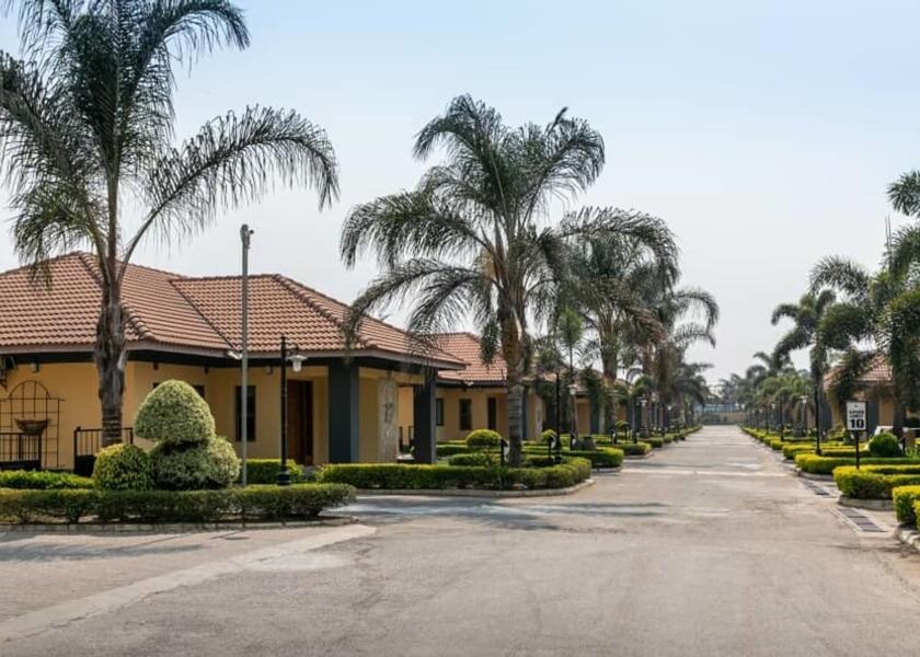  Lusaka Exterior Detail